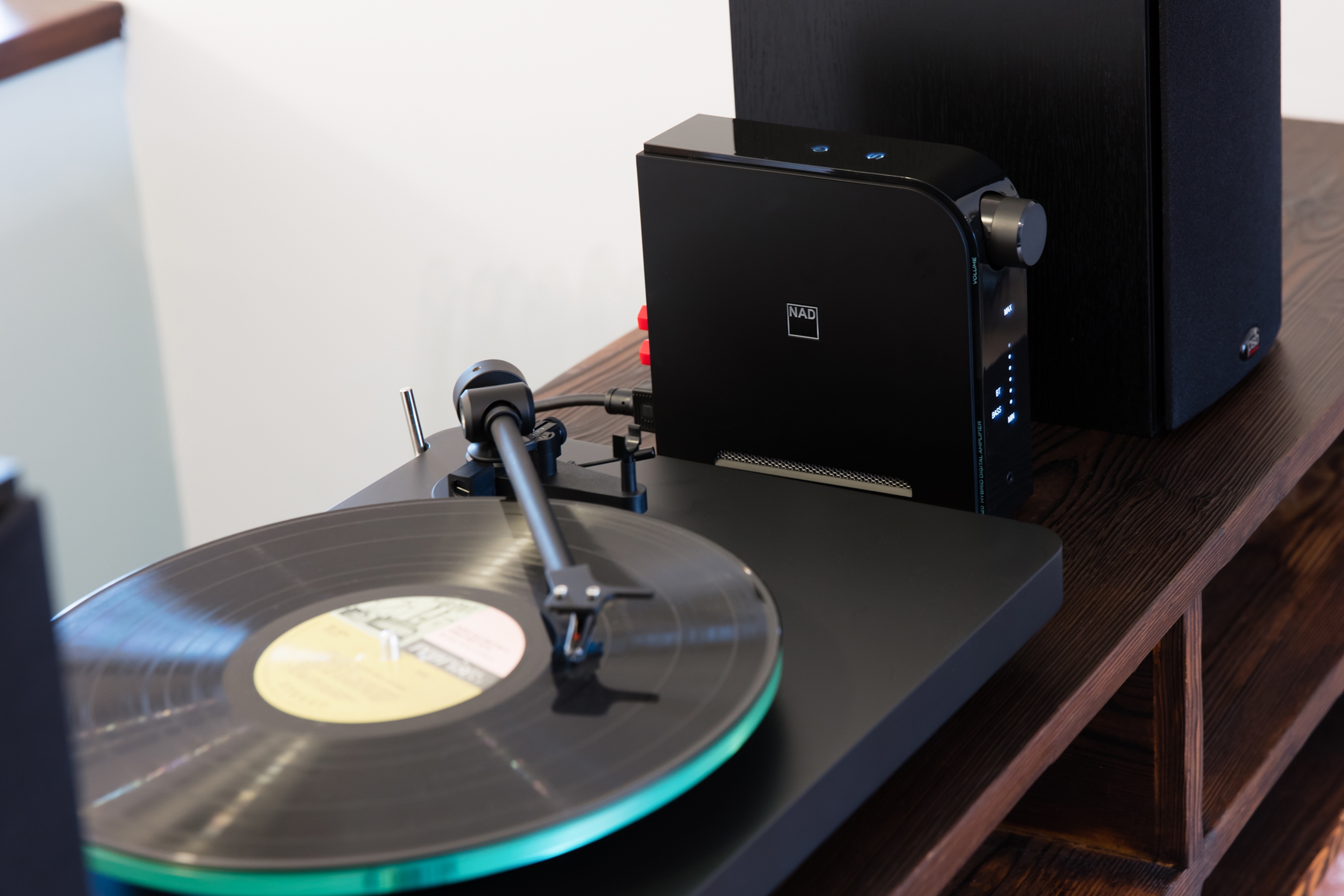 D3020 v2 + Dali Oberon 1